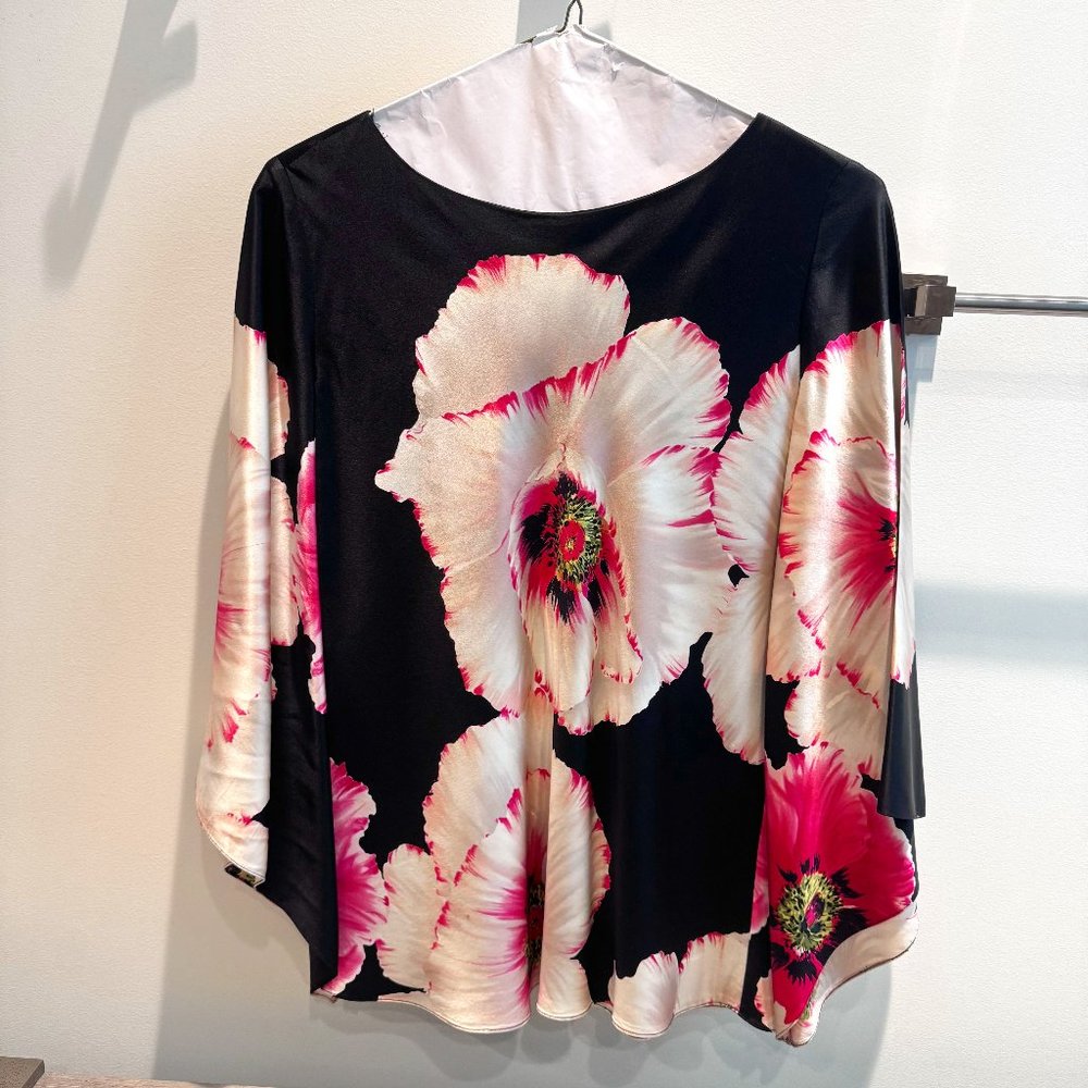 Dana Buchman Butterfly sleeve blouse Size 10